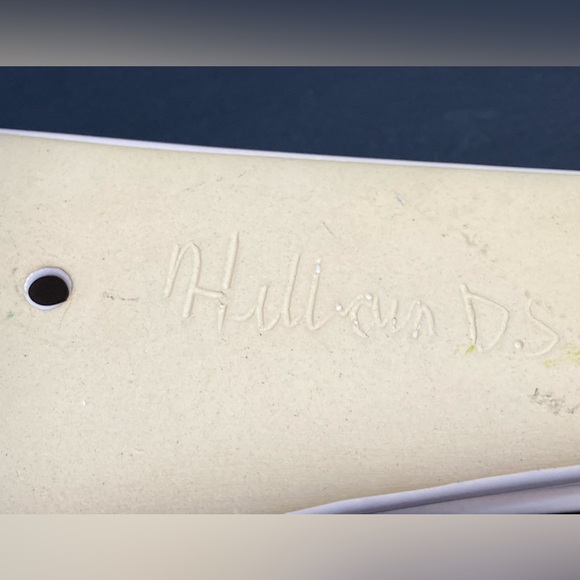 Hilborn Studio Art Pottery Canada Wall Pocket Calla Lilies Cream/Violet 13.5” - Picture 8 of 9